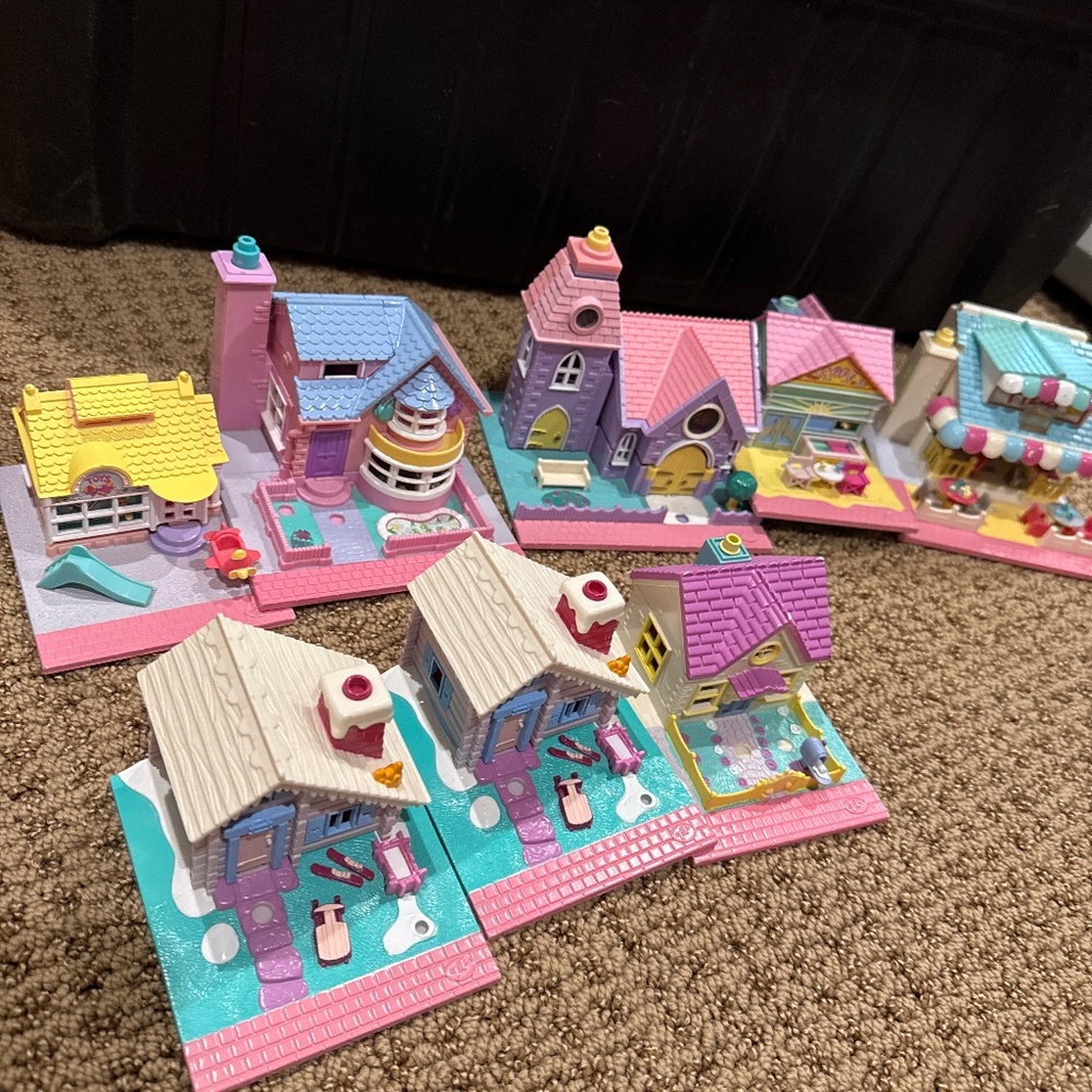 Polly Pocket Village sets 8 sets included Vintage